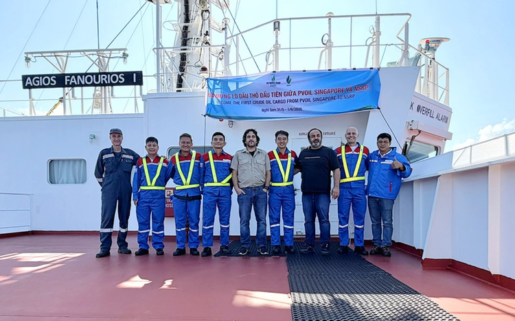 Nearly 2 million barrels of Iraqi crude oil arrive at Vietnam port after passing through Strait of Hormuz