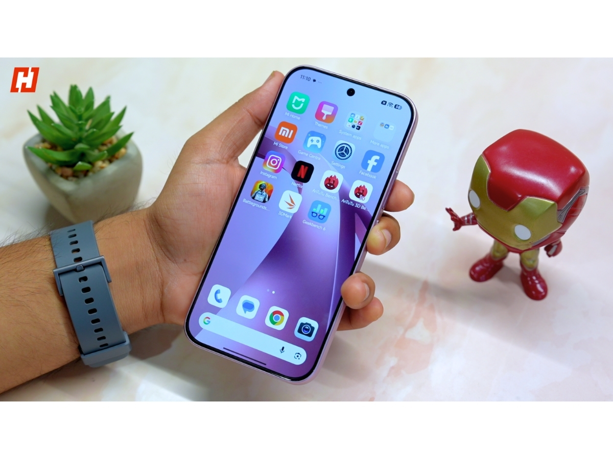 The Xiaomi 17T has a matte finish