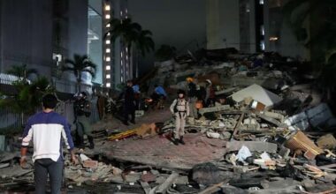 Back-to-back powerful earthquakes hit Venezuela, collapsing buildings