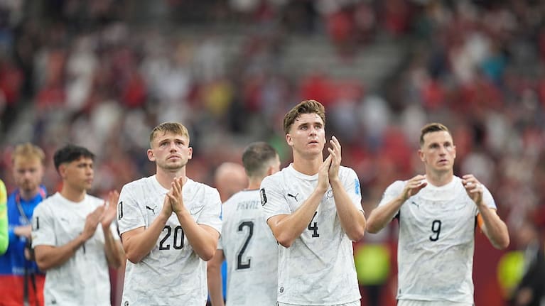Players of New Zealand greet the fans after the 2026 FIFA World Cup Group G match between New Zealand and Egypt at BC Place Stadium in Vancouver, Canada, on June 21, 2026.
