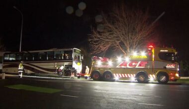 School bus involved in three-vehicle crash in east Auckland