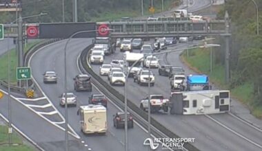 SH1 in Wellington reopens after caravan rolled in northbound lane