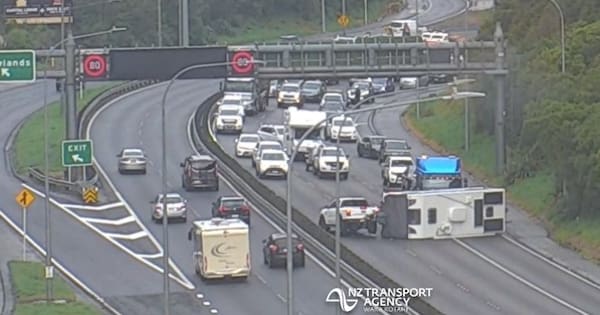 SH1 in Wellington reopens after caravan rolled in northbound lane