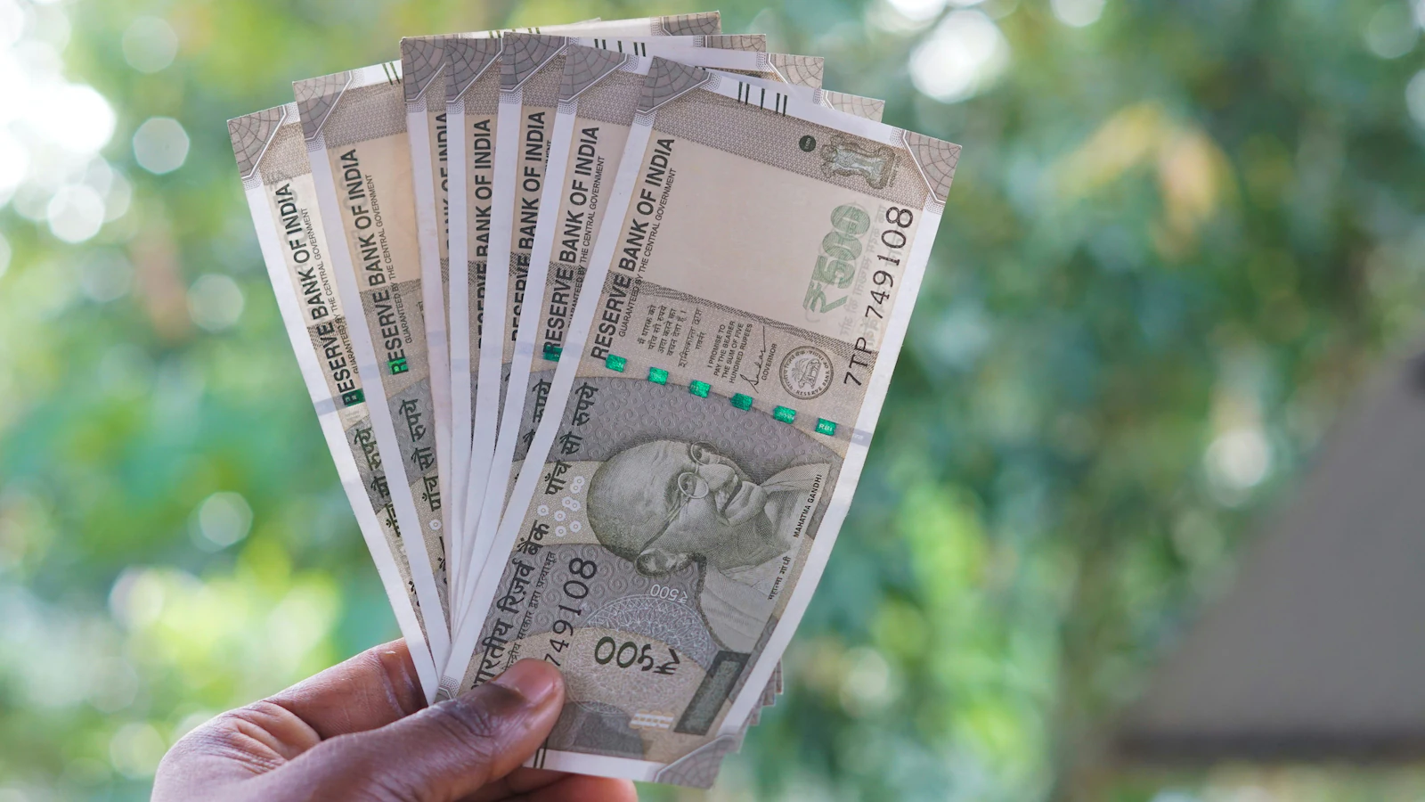 22-Year-Old Mumbai Man Asks Reddit How To Build A Retirement Corpus On Rs 20,000 Monthly Investments