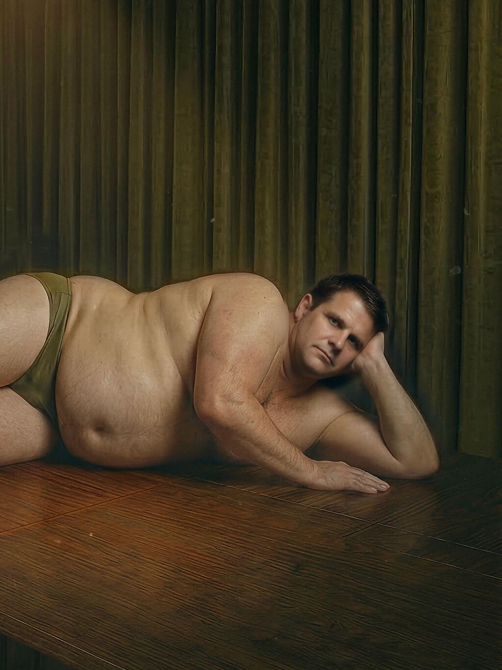 'In my work, I dismantle the old myths of Israeli masculinity' (Photo: Angel Chai Arviv) עבודה של אנחל חי ארביב ביריד "צבע טרי", 2026