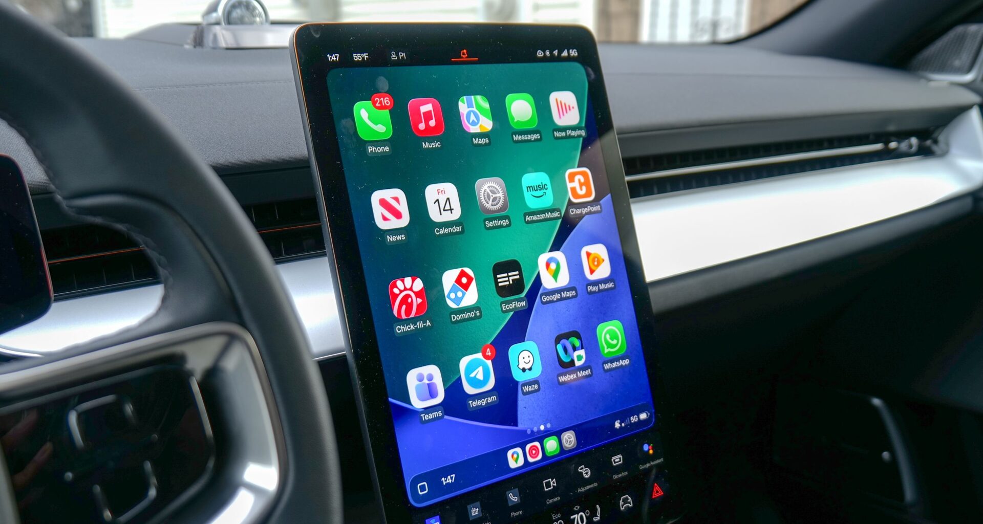 What these 5 iOS 27 Apple CarPlay features mean for your car