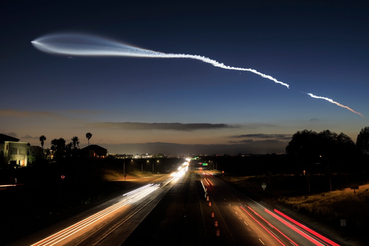 SpaceX Launches Starlink Satellites