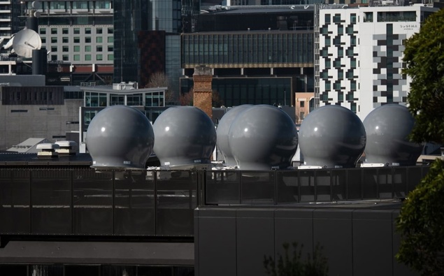 2degrees installs first dome antennas on central Auckland rooftop satellite station
