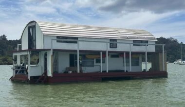 Bay of Islands houseboat raided, sleep apnoea machine among items stolen