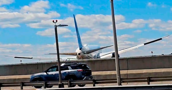 Copilot of United jet that struck pole realised too late flight was low