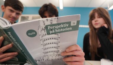 Sweden set to ban mobile phones in schools : NPR