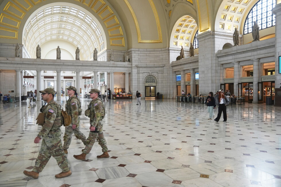 DC settles with man detained protesting troops with Darth Vader song