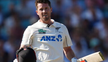 Nicholls’ unbeaten 119 puts New Zealand 352 ahead as England wilts at The Oval