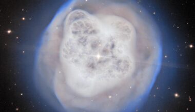 Dying star resembles a billowing crystal ball in new telescope photo