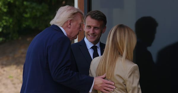 Italy PM slams Trump's claim she 'begged' for a photo with him