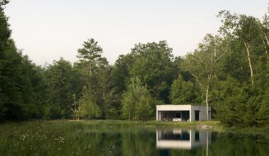 Vipp’s New Catskills Pavilion Is a Sculpture You Can Sleep In