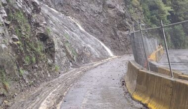 SH2 at Waioweka Gorge shut for rest of day