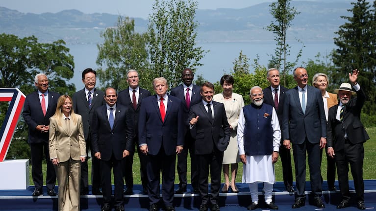 World leaders gather for a photo at the G7 summit.