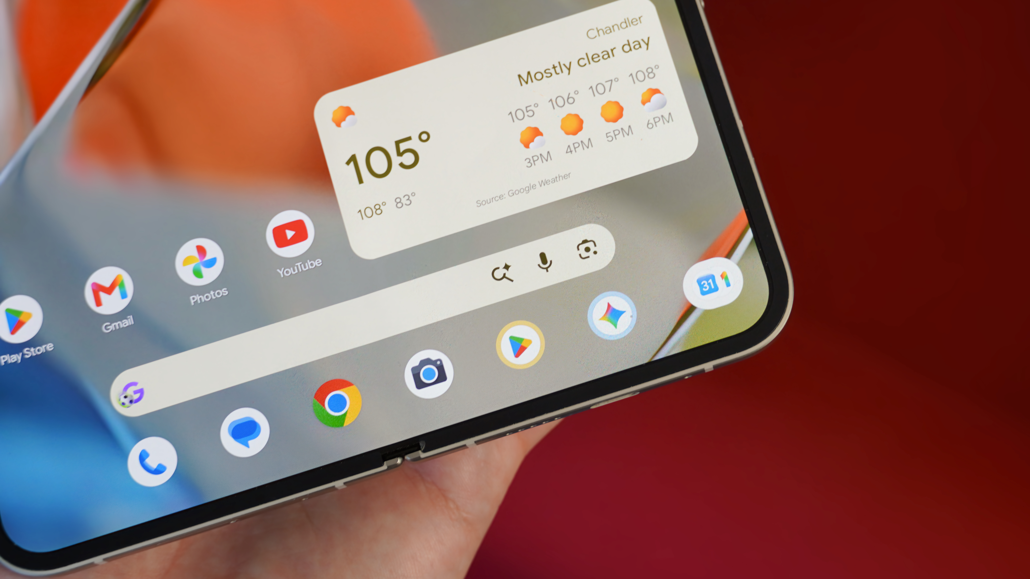 App bubbles in Android 17 on a Pixel 9 Pro Fold.
