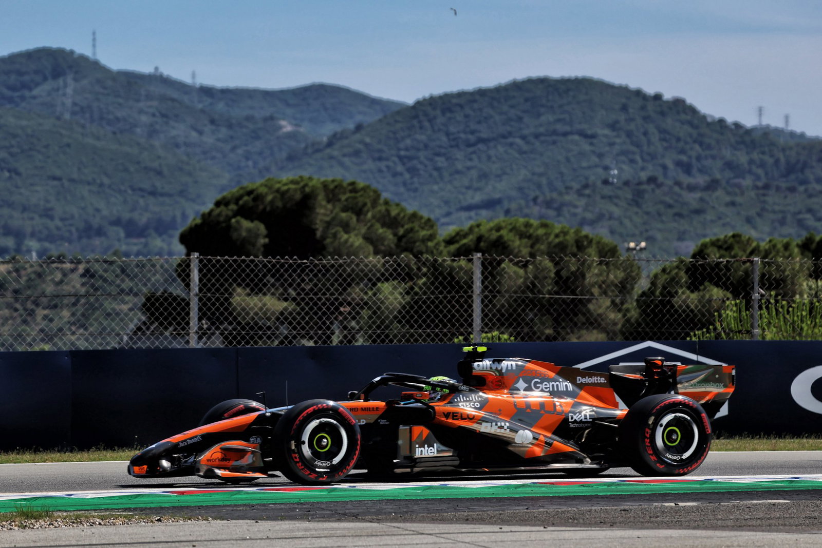 Norris says his MCL40 is not easy to drive 