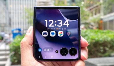 Motorola Razr Ultra 2026 review: Better does come at a premium price