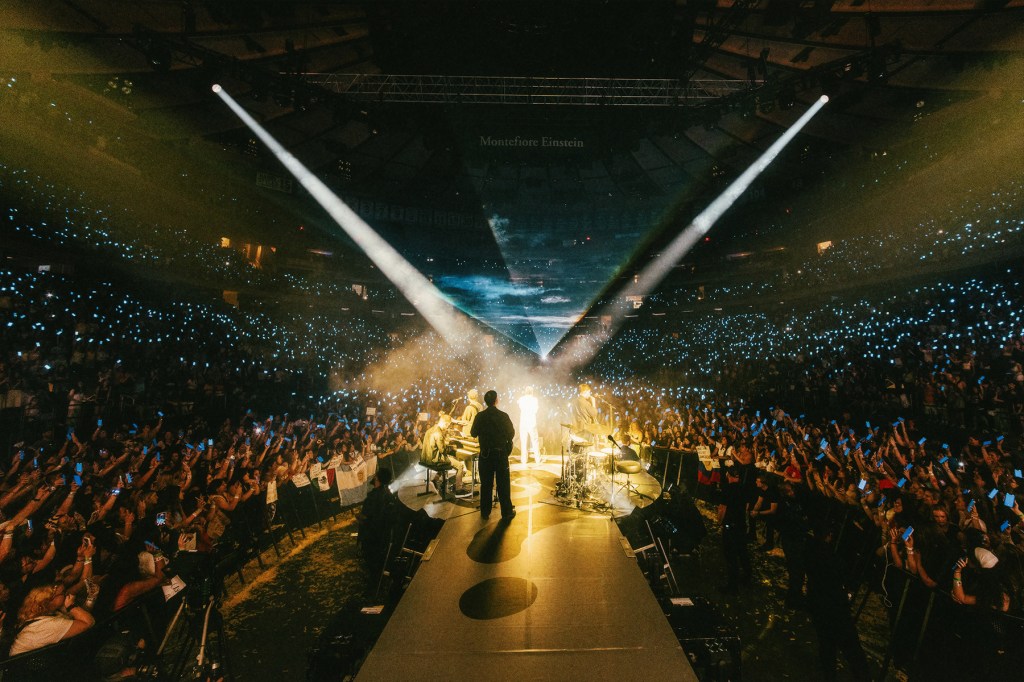Louis Tomlinson Madison Square Garden Show: Best Behind-the-Scenes Pics