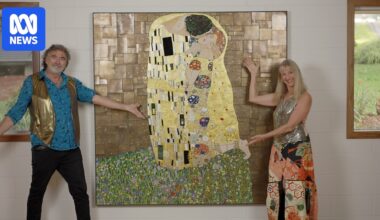 Banker-turned-barefoot mosaic artist and ceramicist spend six years recreating Klimt's The Kiss