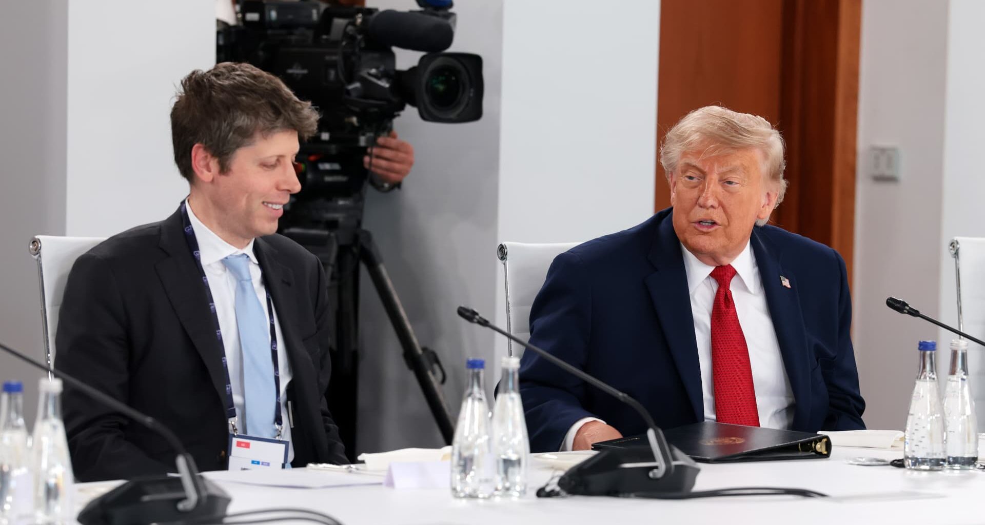 OpenAI proposes U.S. government own 5% stake to address political blowback