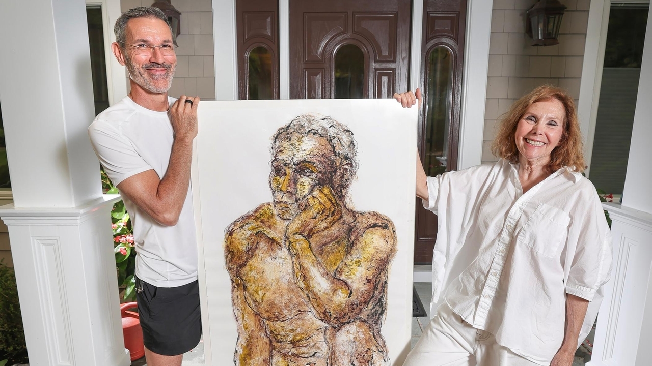 How to commission an artist's portrait on Long Island