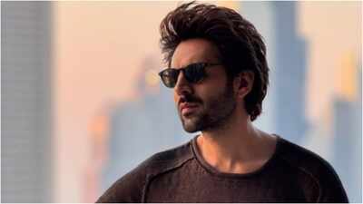 Kartik Aaryan squeals in delight, captures mother's emotional reaction as he wins National Award for 'Chandu Champion': Watch