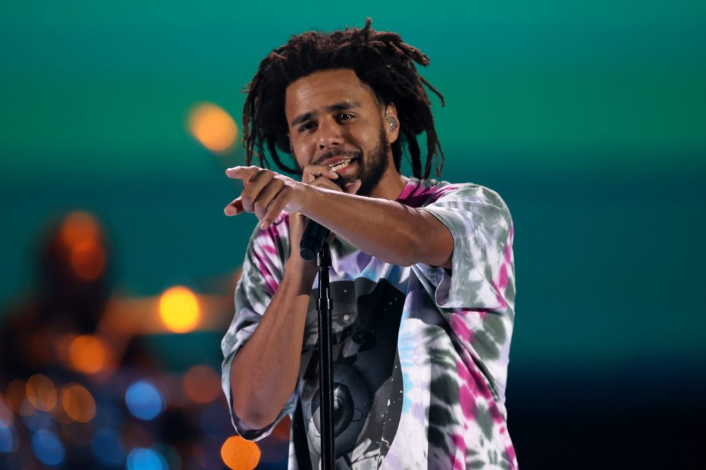 J. Cole Celebrates Couple Engaged at His Show During 'Life Sentence'