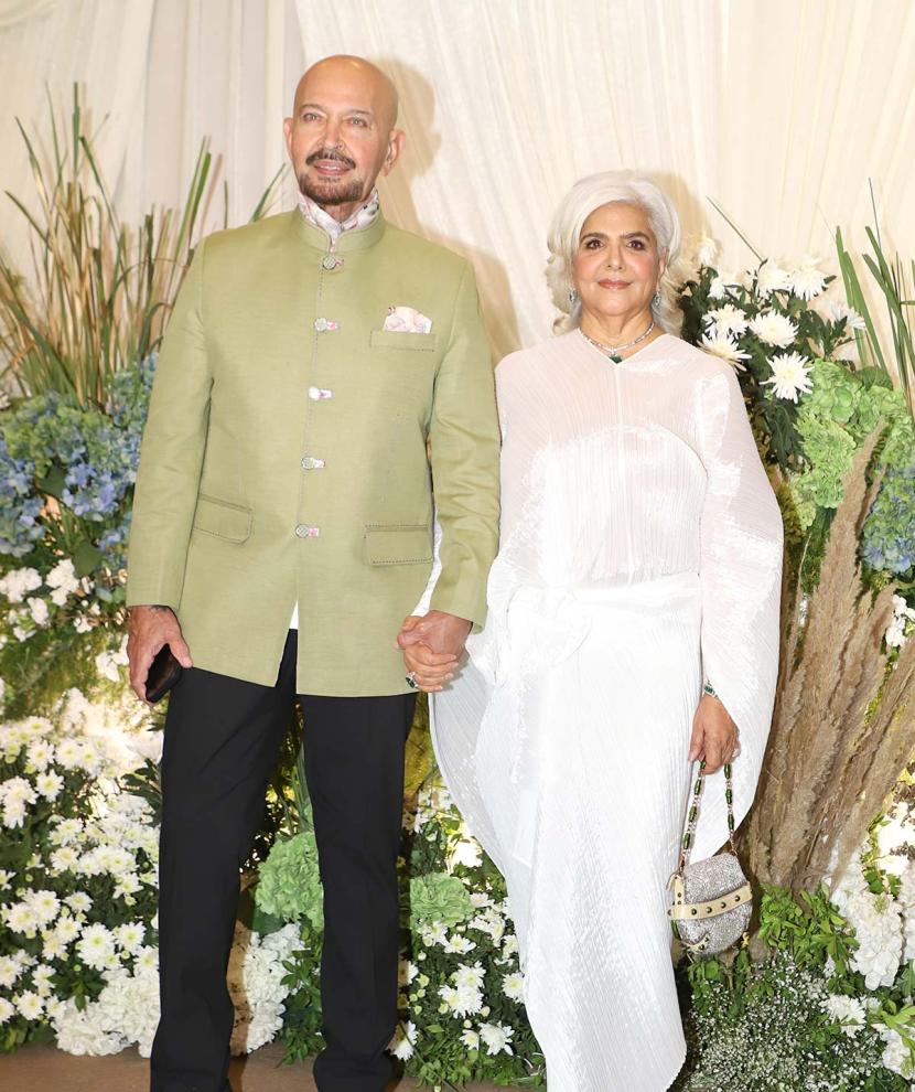 Rakesh Roshan with wife Pinky Rakesh Roshan with wife Pinky
