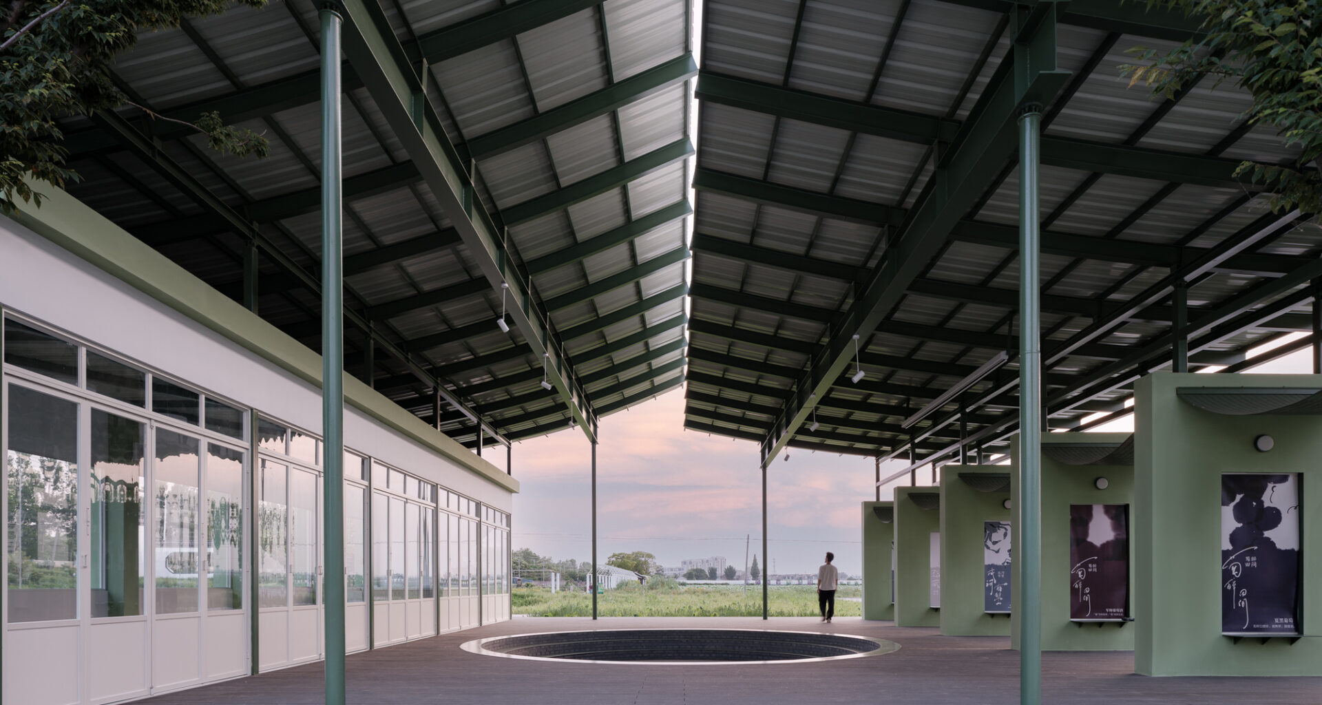 Grape Classroom in the Field / atelier anonymous