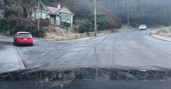 Icy road warning for South Island as freezing conditions persist