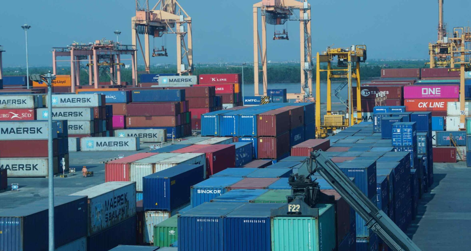 Vietnam's Q2 economic growth accelerates to 8.39%