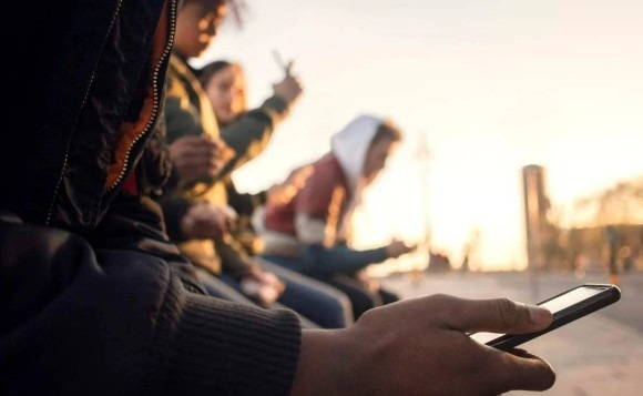 SA’s Screen Time Crisis: Experts Sound Alarm Over Mental Health in Youth