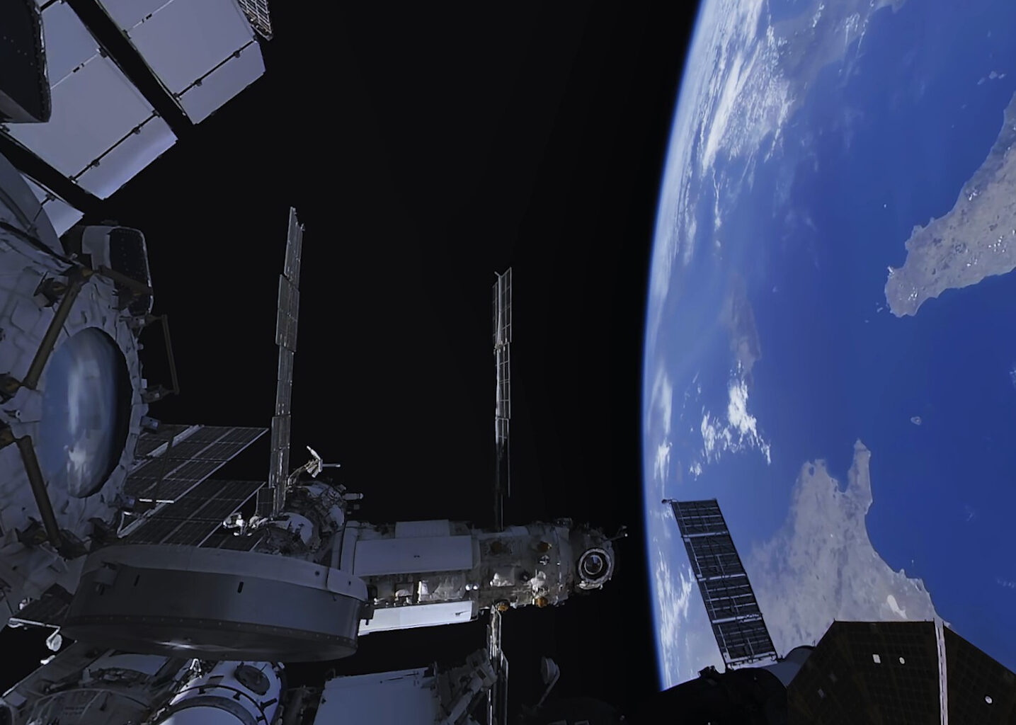 Experience Life Aboard the International Space Station at This New Immersive Experience in NYC