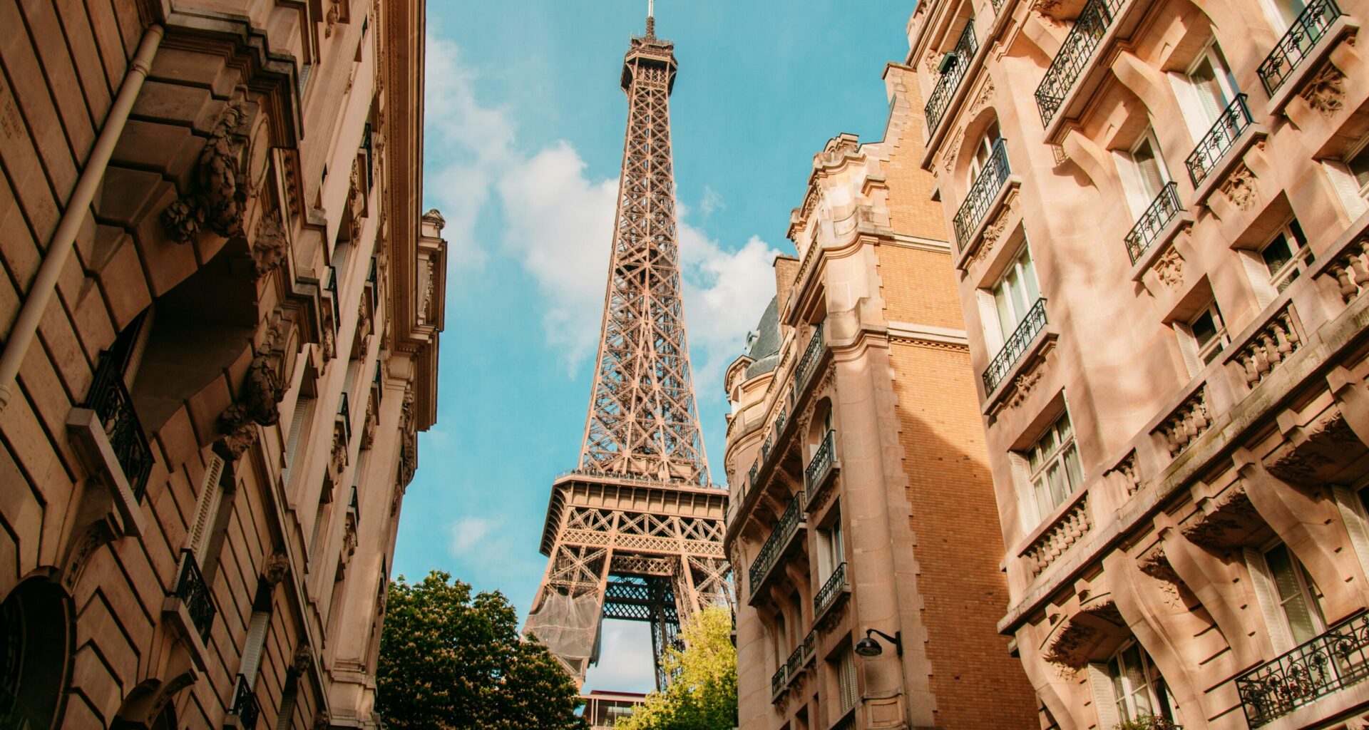Cleaner skies, sizzling summers: How falling pollution may amplify Europe's heat