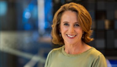 KiwiSaver members need more advice at retirement, panellists say