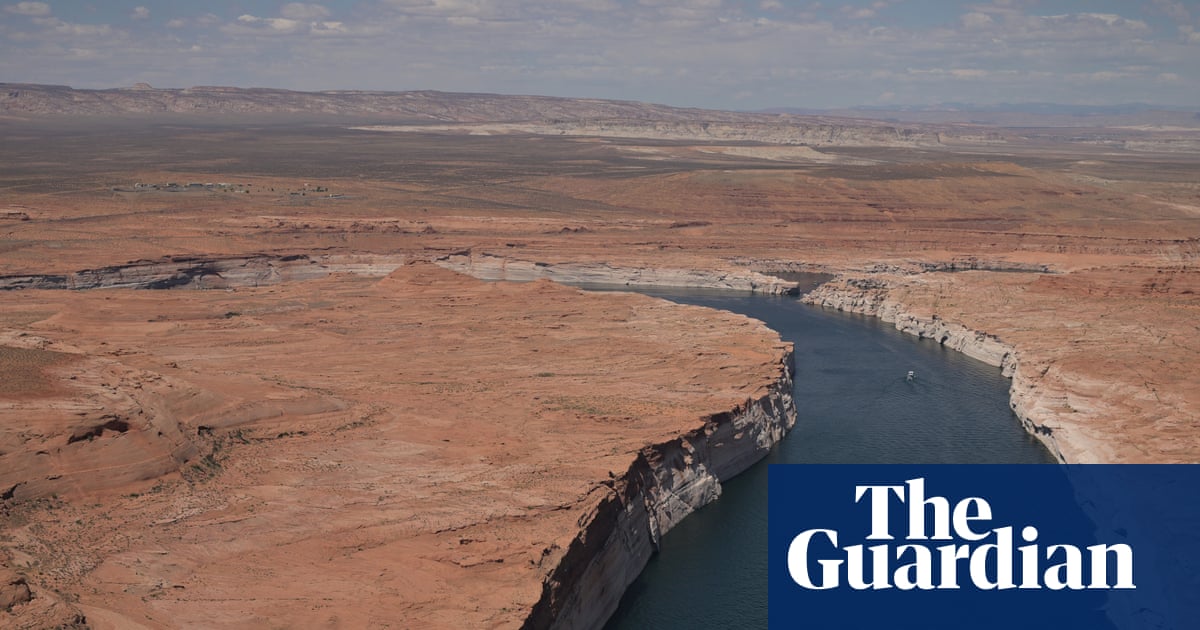 Lake Powell, a vital reservoir, plunges toward unprecedented low levels as water crisis deepens in US west | Colorado river crisis