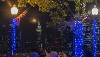 Moon, Saturn conjunction could be visible to naked eye Tuesday night