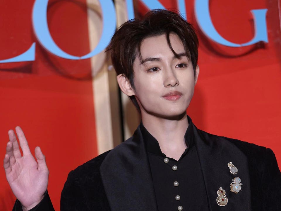 Celebrities Highlight CIGALONG Jewelry Party In Kunshan