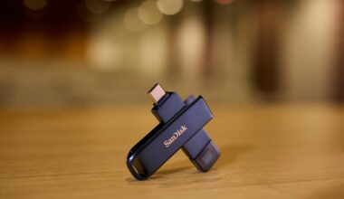 SANDISK Phone Drive for iPhone is a great solution to low storage 
