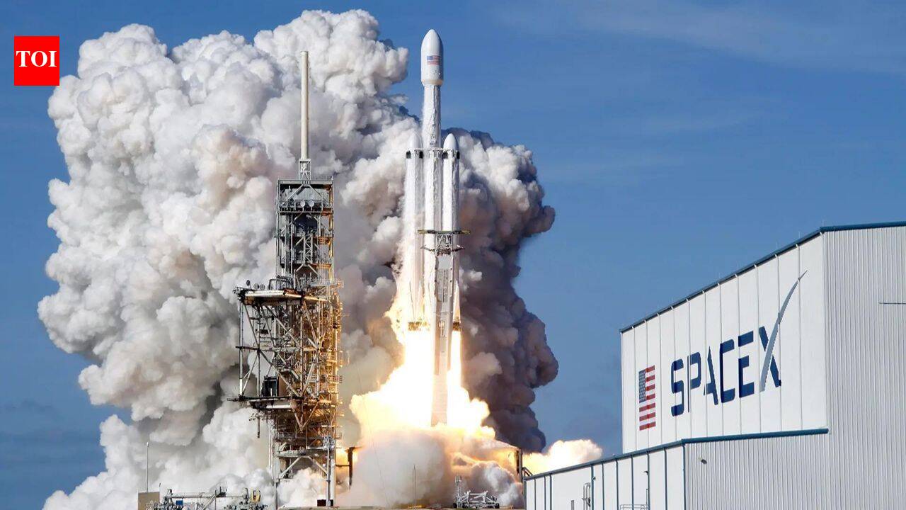 Why Elon Musk’s SpaceX wants to keep Starfall capsules in orbit before sending supplies back to Earth