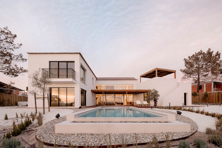 Vila Talha / Contacto Atlântico - Exterior Photography