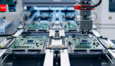 Govt to take equity stakes in semiconductor startups