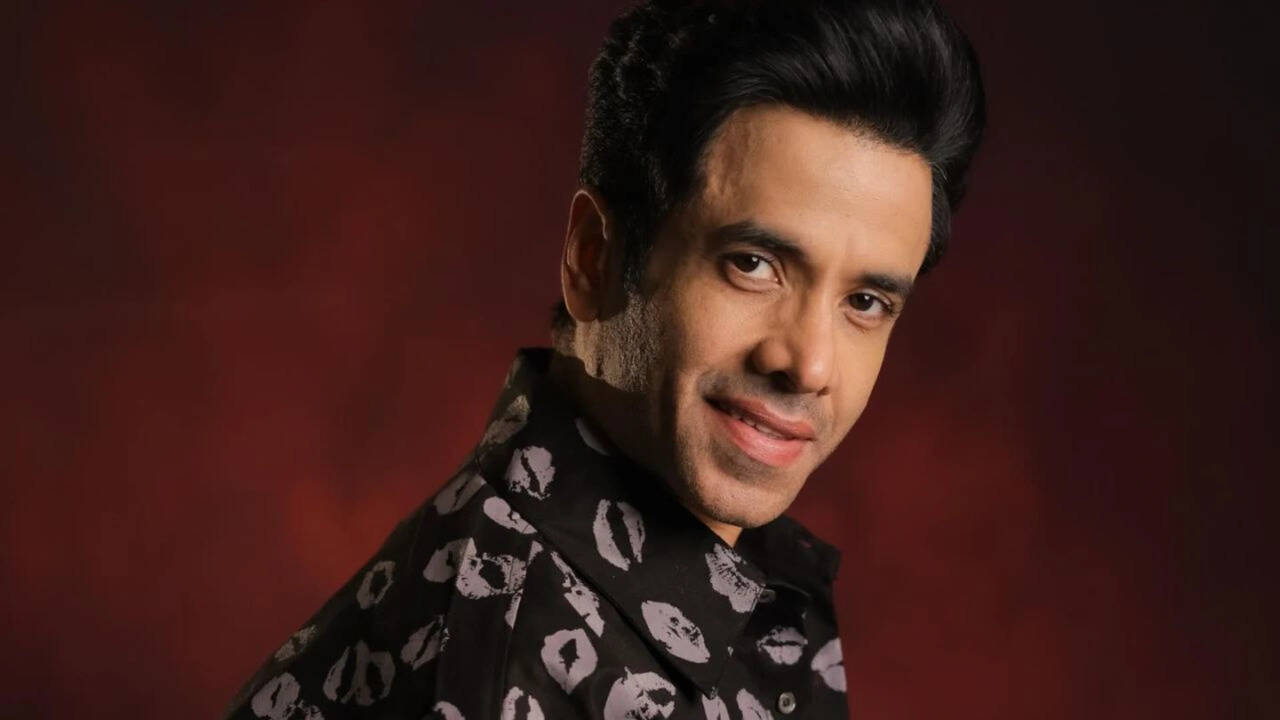 After 25 years in Bollyood, Tusshar Kapoor recalls the pressure of being 'a certain way, to be in news, go to parties' as Jeetendra's son: 'I was told you've got to be acting when you're not acting also' | Hindi Movie News