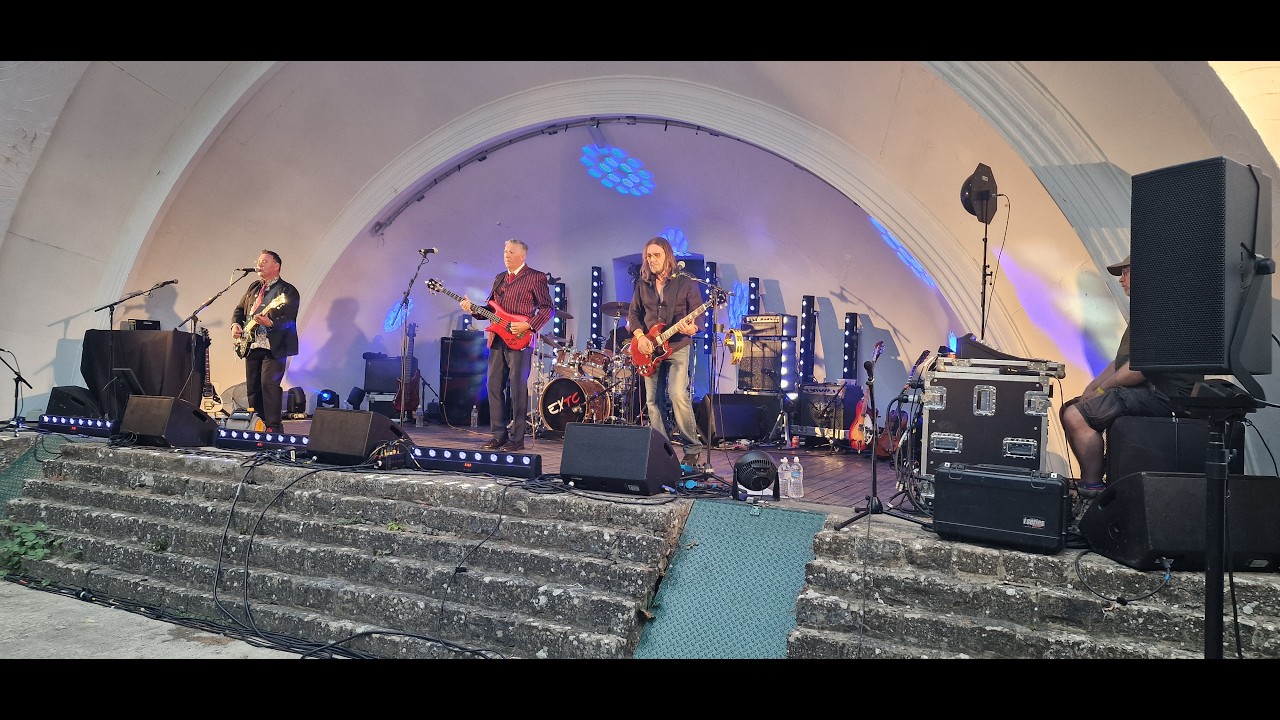 Unveiling of XTC tribute in Swindon & EXTC gig featuring Dave Gregory - YouTube