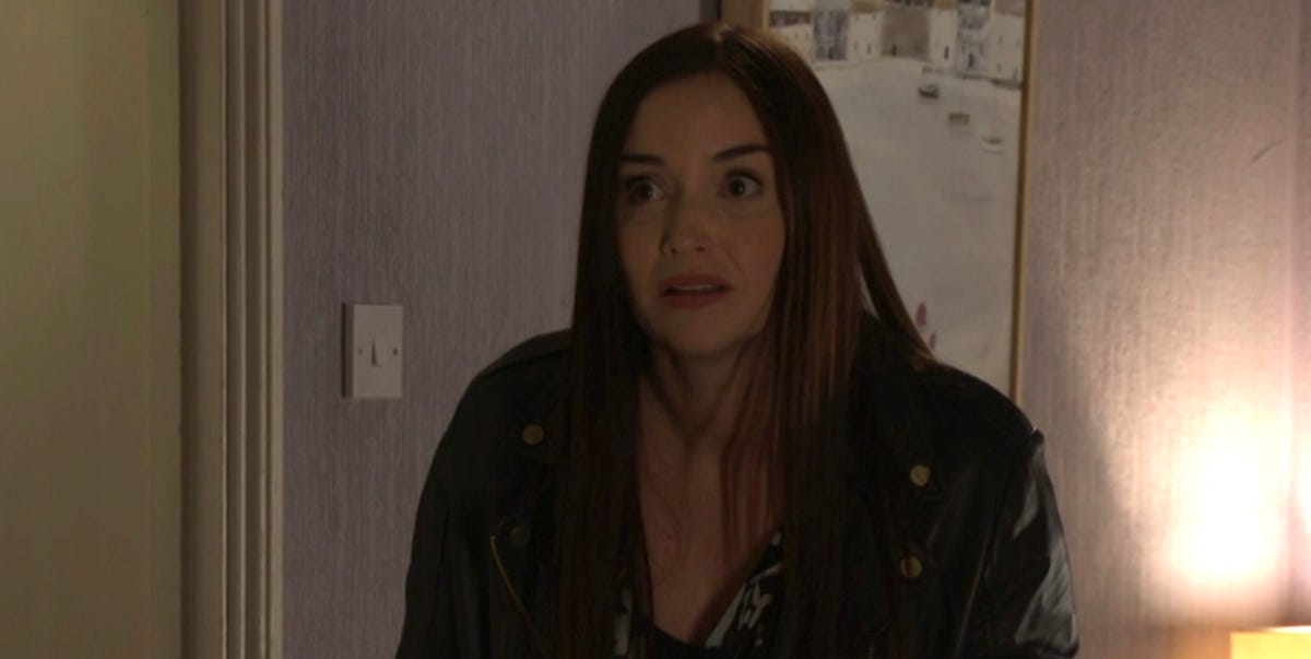 EastEnders's Lauren makes her choice