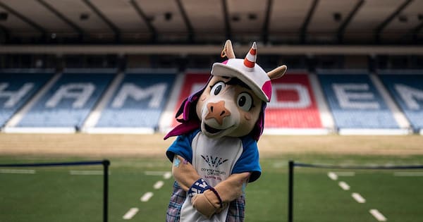 How did Glasgow change the game on a bare-bones budget?